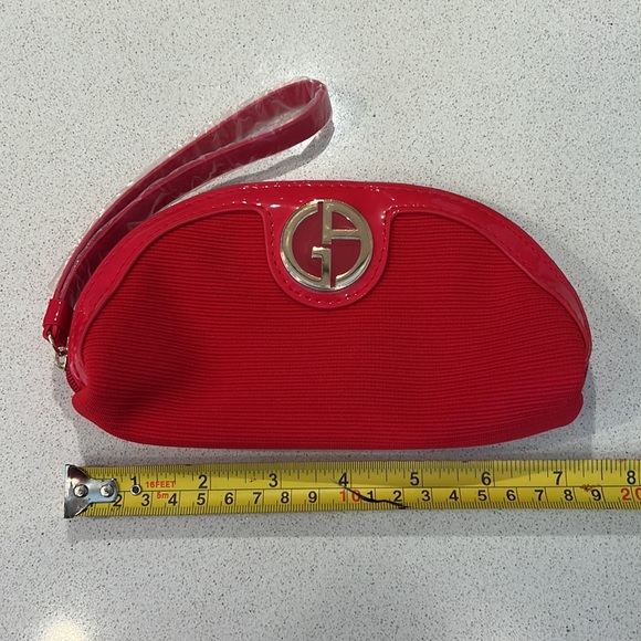 ✨GIORGIO ARMANI✨ Makeup/Travel Bag with Strip - Red - Picture 6 of 8